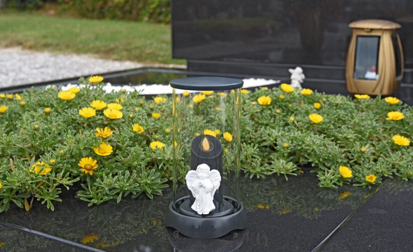 sveča za na pokopališče